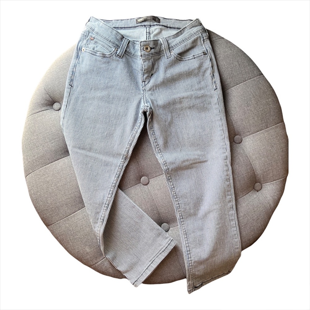 Levi’s flexible summer jeans / women ankle jeans / size 26